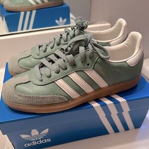 Adidas Samba OG Mint Green Silver Gum Sole Sneakers Womens US 7 Sambas